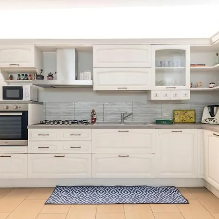 Apartment Appartamento-l'elicriso Scano Montiferro
